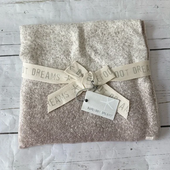 Barefoot Dreams CozyChic Lite Wrap Knit Scarf Cream Taupe New With Tags - Picture 2 of 5